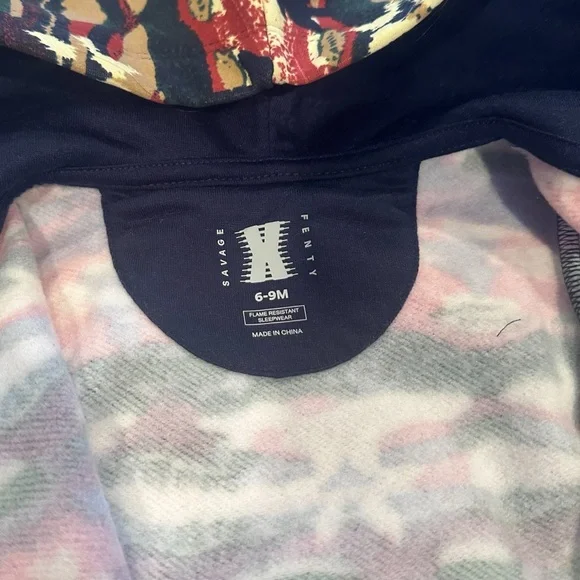 NWT Baby Savage X Fenty By Rihanna Hooded Zip Up One Piece Cabin Cutie Print - Picture 7 of 10